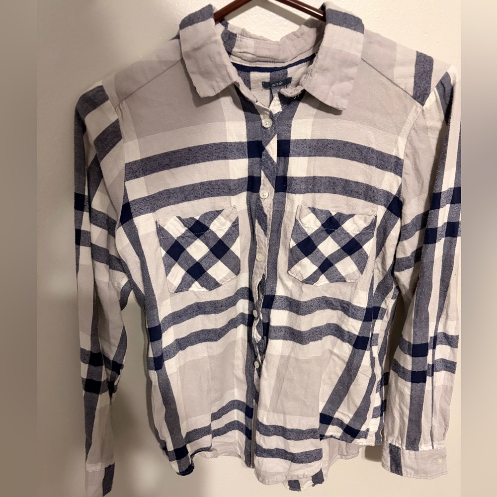 Aerie Navy and Cream Plaid Shirt